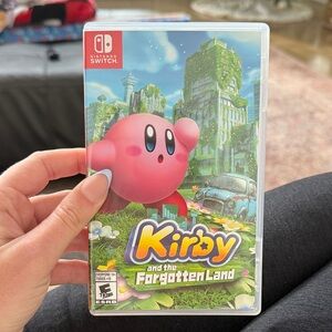 Nintendo Switch Kirby and the Forgotten Land - Pink and Green Adventure